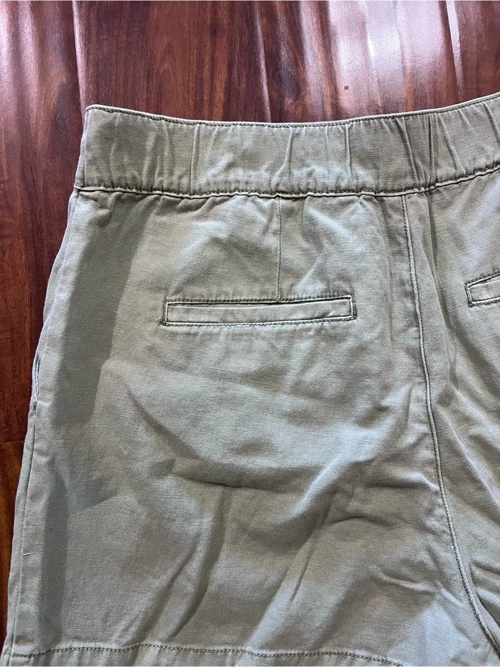 Joie High Rise Linen Blend Pleated Shorts Faded Cactus Green size medium